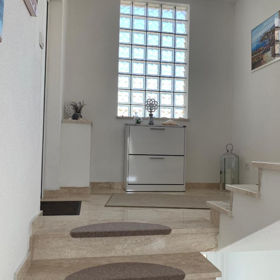 Apartments Mirela ヴォディツェ エクステリア 写真
