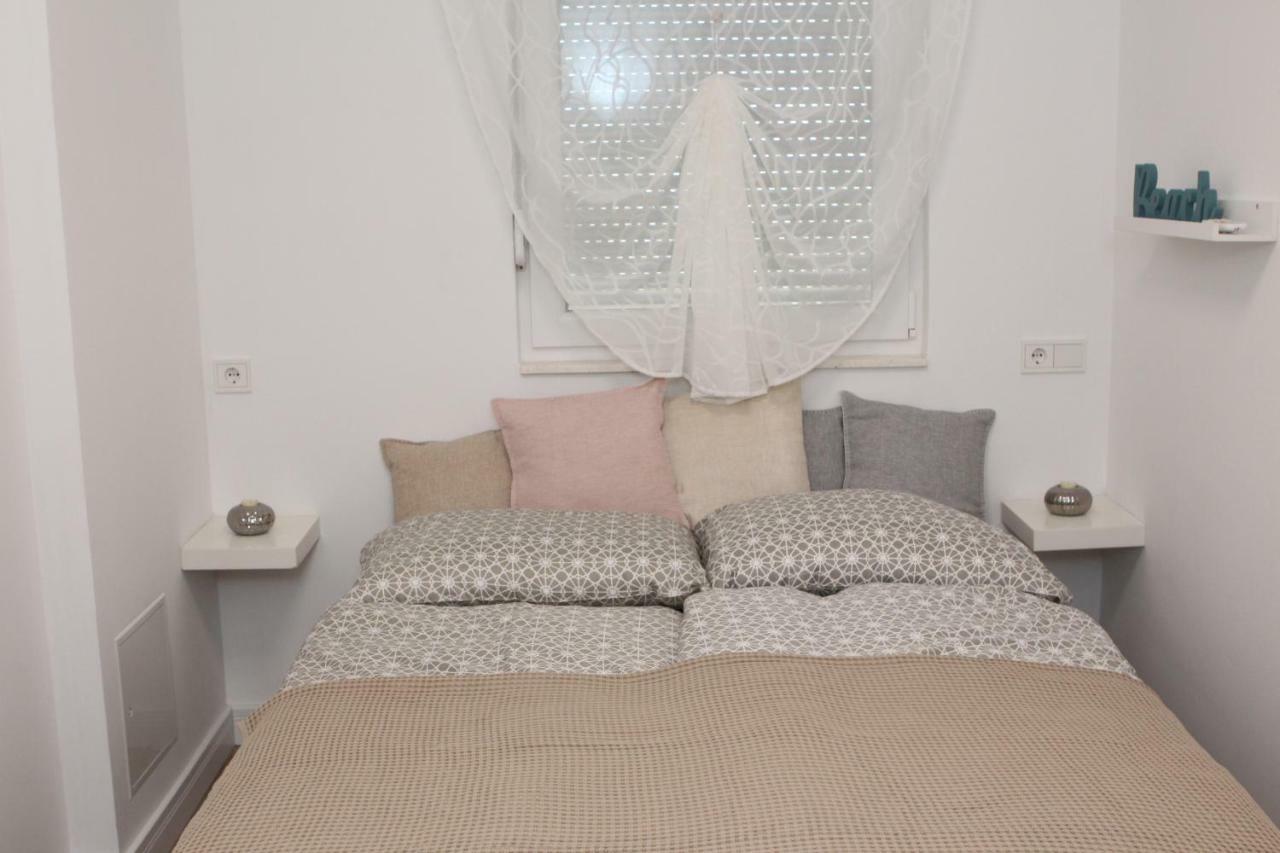 Apartments Mirela ヴォディツェ エクステリア 写真